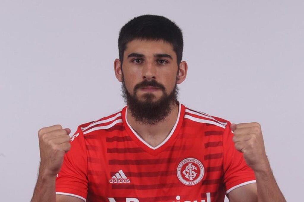 Bruno Mendez pode retornar ao Corinthians. Créditos: Reprodução Twitter