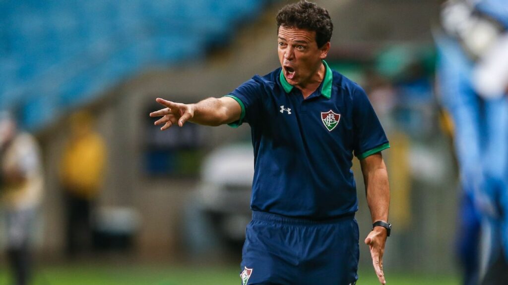 Fernando Diniz pode ser o mais novo técnico do Fluminense. Créditos: Reprodução Twitter